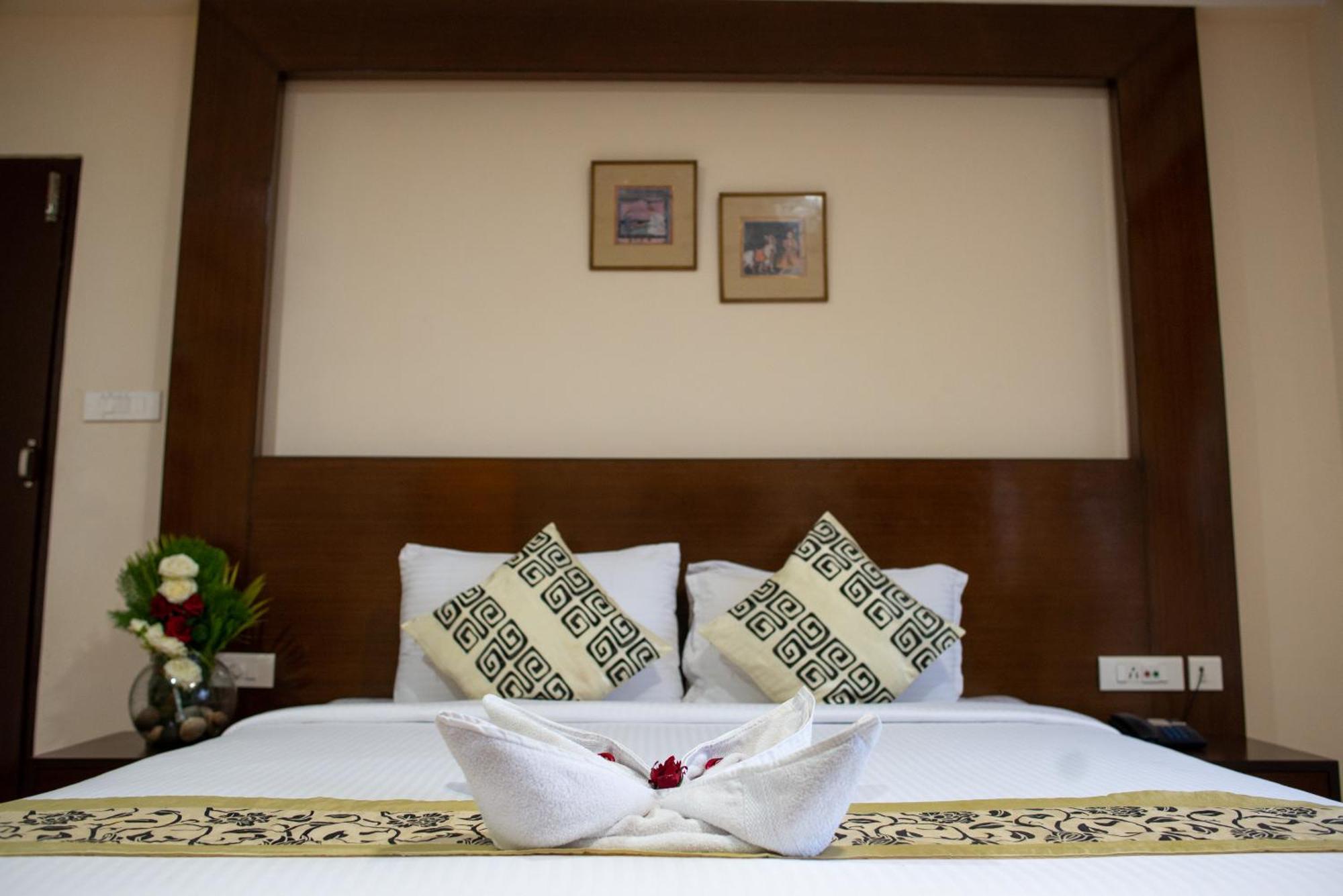 Hotel Polo Orchid Tura Exterior foto