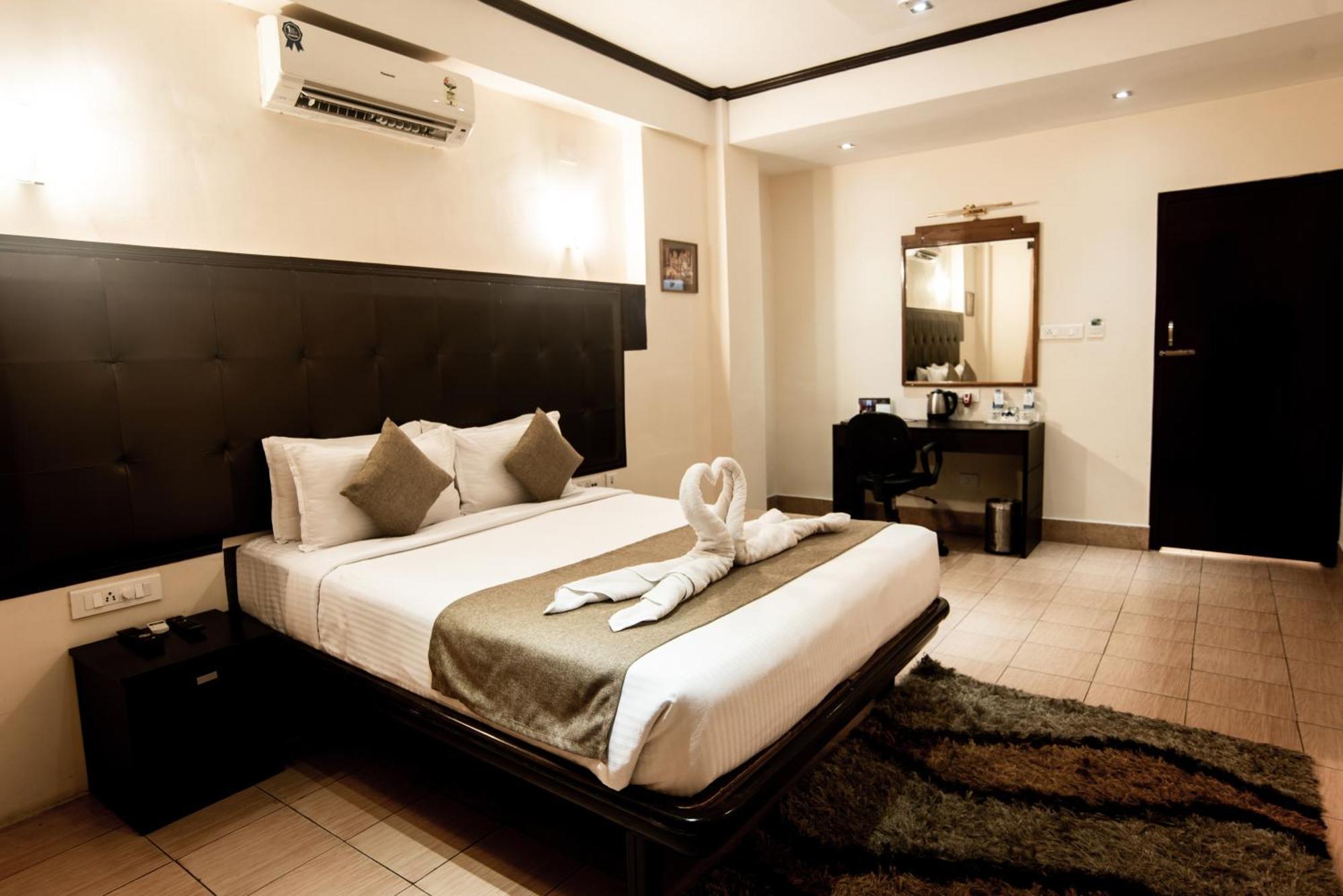 Hotel Polo Orchid Tura Exterior foto